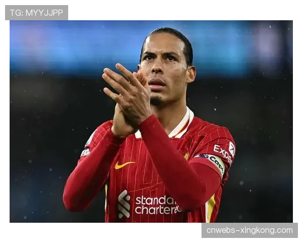 更衣室故事：击败曼城后，利物浦队长范戴克带领全队向客队球迷致谢