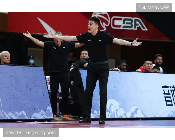 杨鸣谈总决赛首胜:防守是基础,我们限制了他们的速度 杨鸣谈总决赛首胜:防守是基础,我们限制了他们的速度